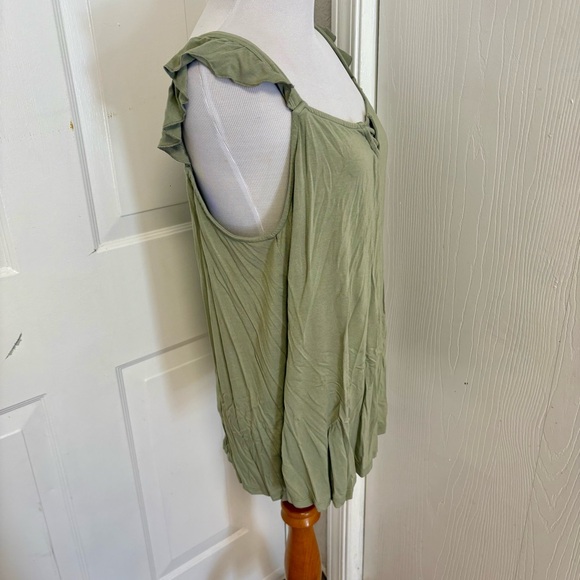 Torrid Ruffle Tank - Picture 4 of 6